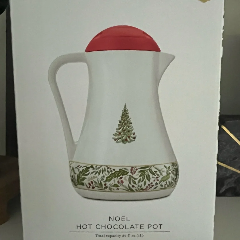 Williams Sonoma Festive Hot Chocolate Pot NWT🎄